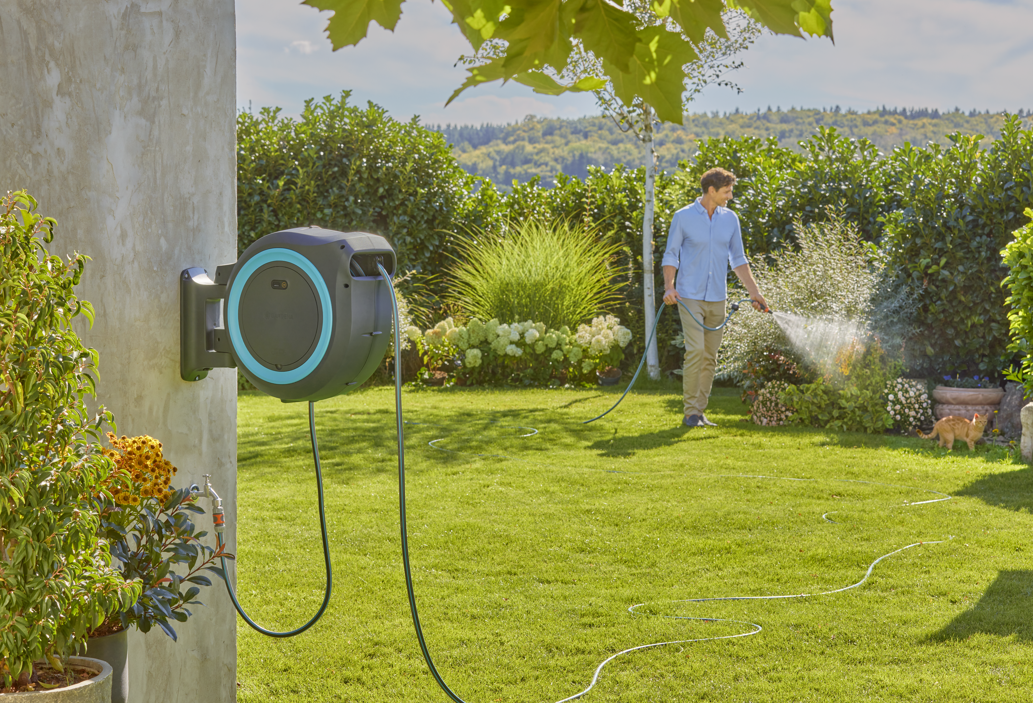 Battery-Powered Wall-Mounted Hose Box PowerRoll XL Set, 35 m hose, turquoise