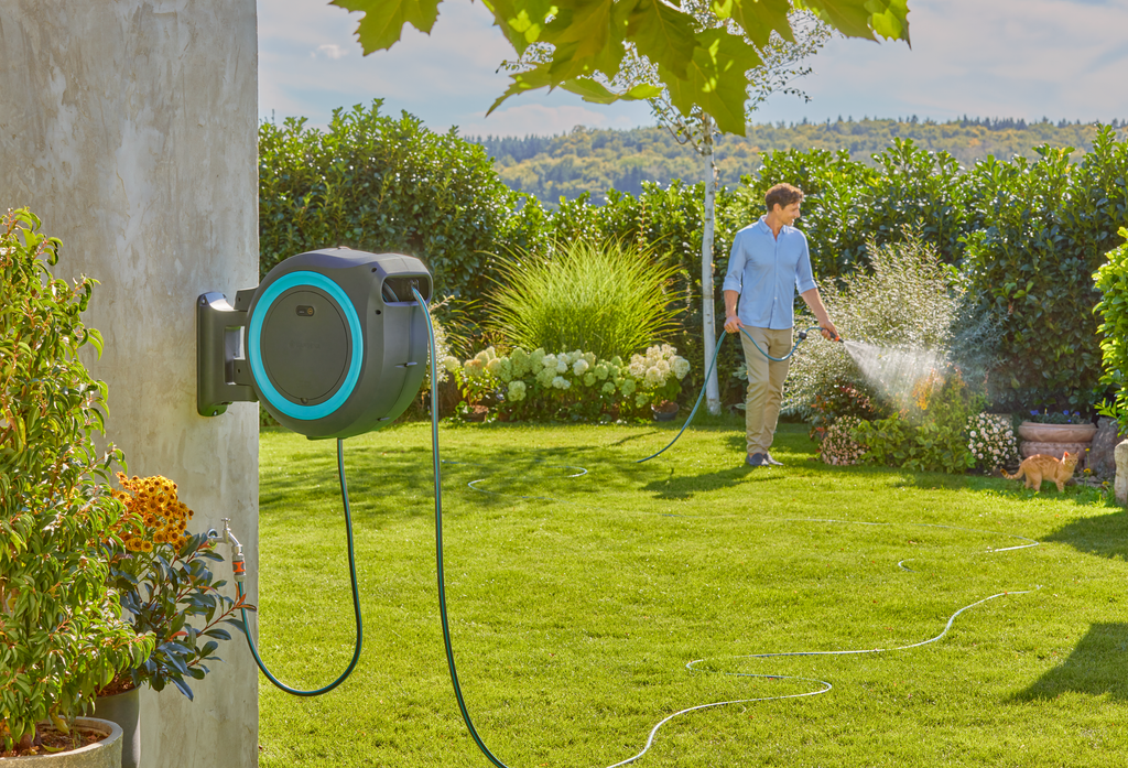 Battery-Powered Wall-Mounted Hose Box PowerRoll XXL Set, 40 m hose, turquoise