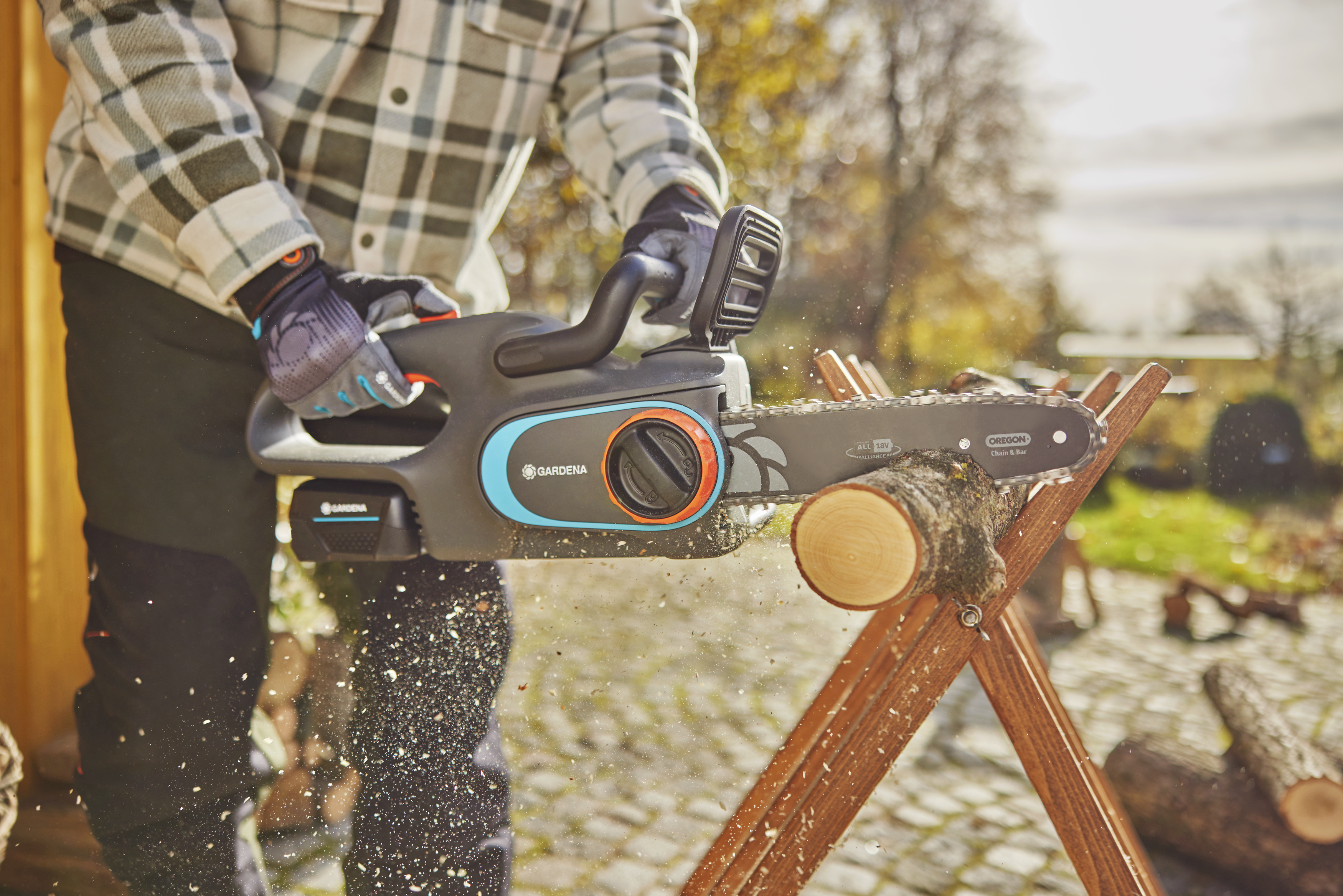 PowerSaw Akkumulátoros láncfűrész 
250/18V akkumulátor nélkül P4A
