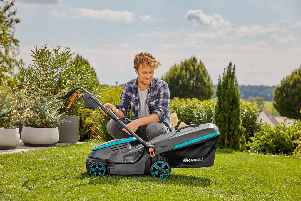 Gardena PowerMax 37/36V P4A akkumulátoros fűnyíró - akkumulátor nélkül