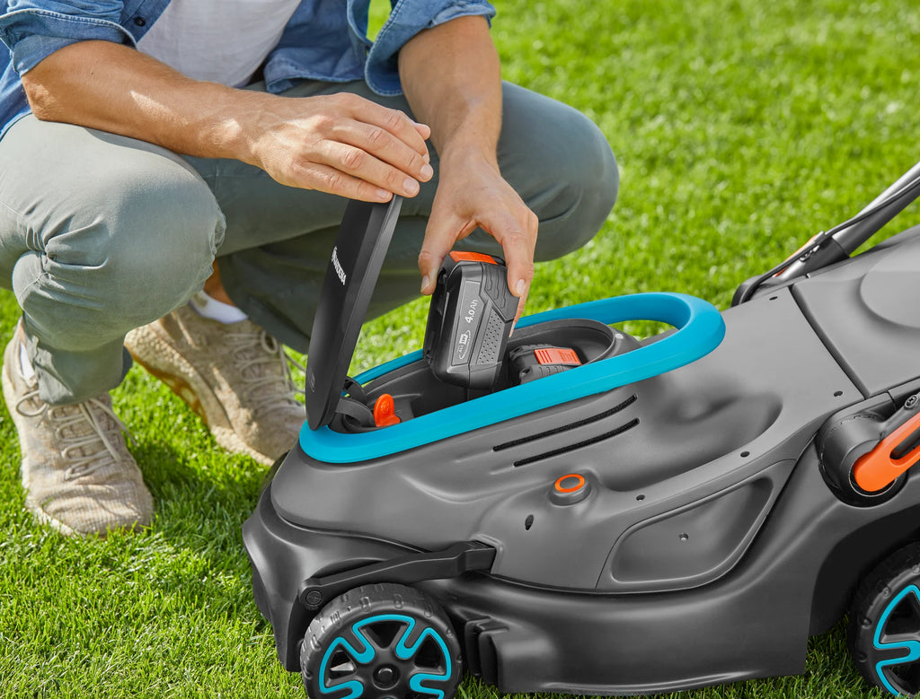 Gardena PowerMax 37/36V P4A akkumulátoros fűnyíró - akkumulátor nélkül